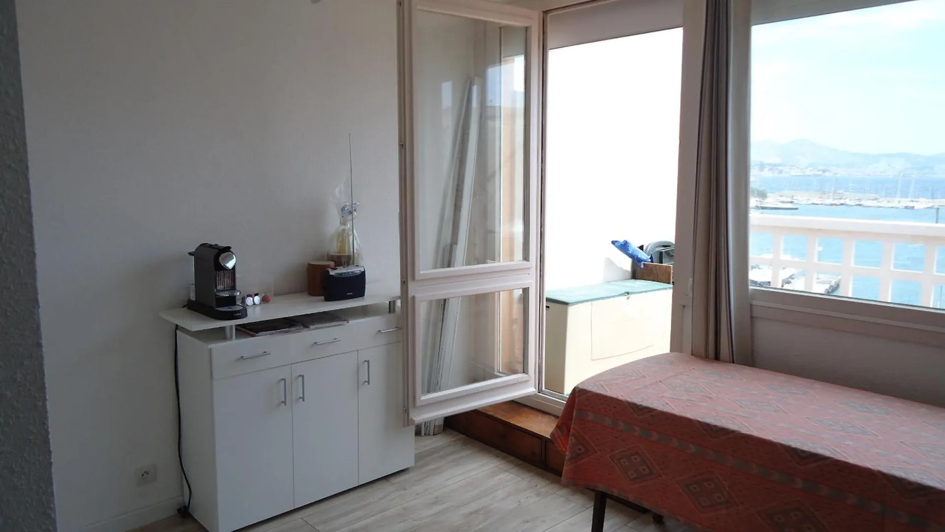 Apartment Studio Ile Du Frioul Marseilles